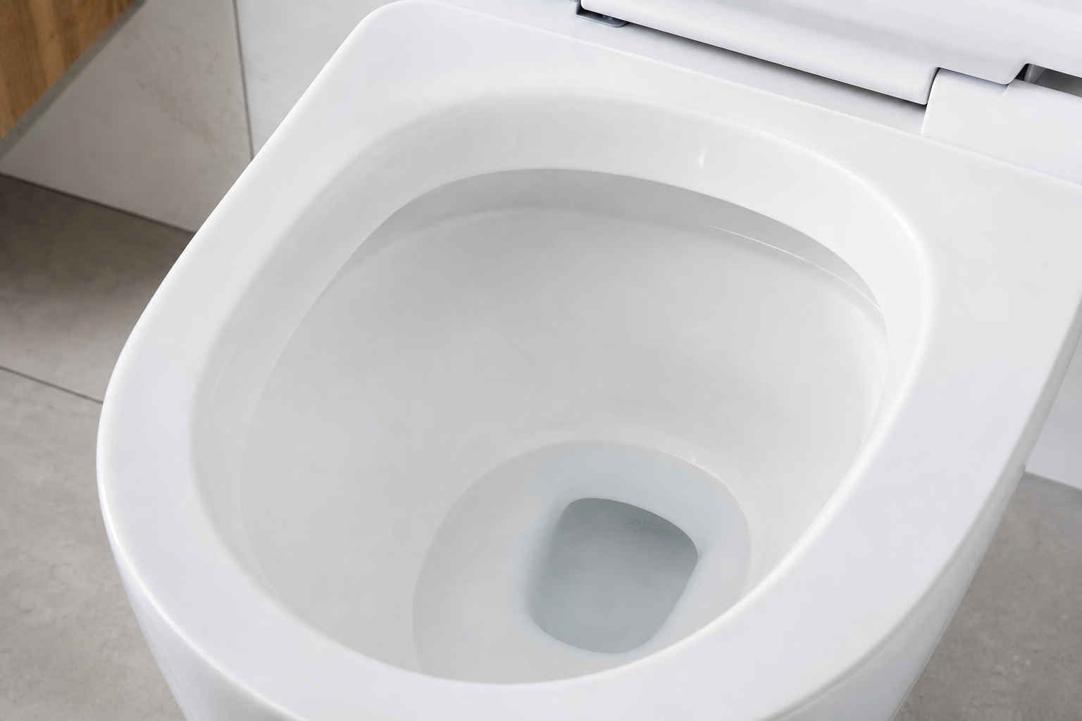 Rimless toilet interior
